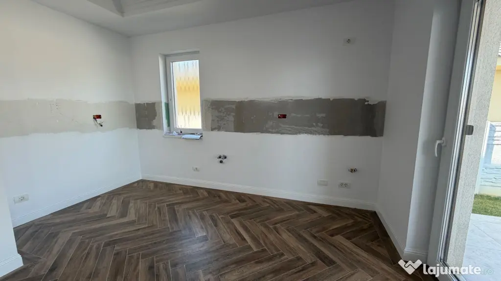 Duplex 120mp | Toate utilitatile | La asfalt | Finisaje supe - Mosnita Noua (Timis)