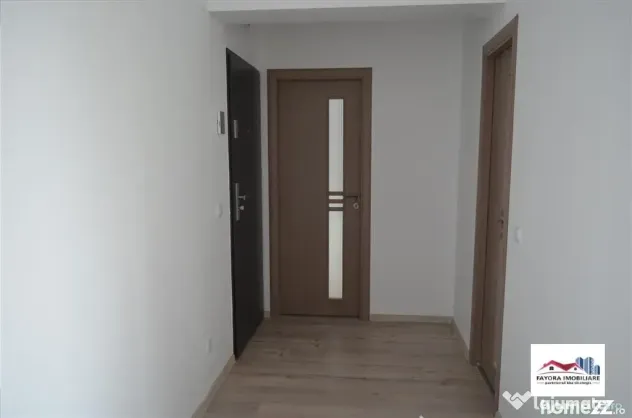 Ap. Nou 1 Camera cu Parcare Inclusa de Inchiriat Zona Tudor - Targu Mures (Mures)