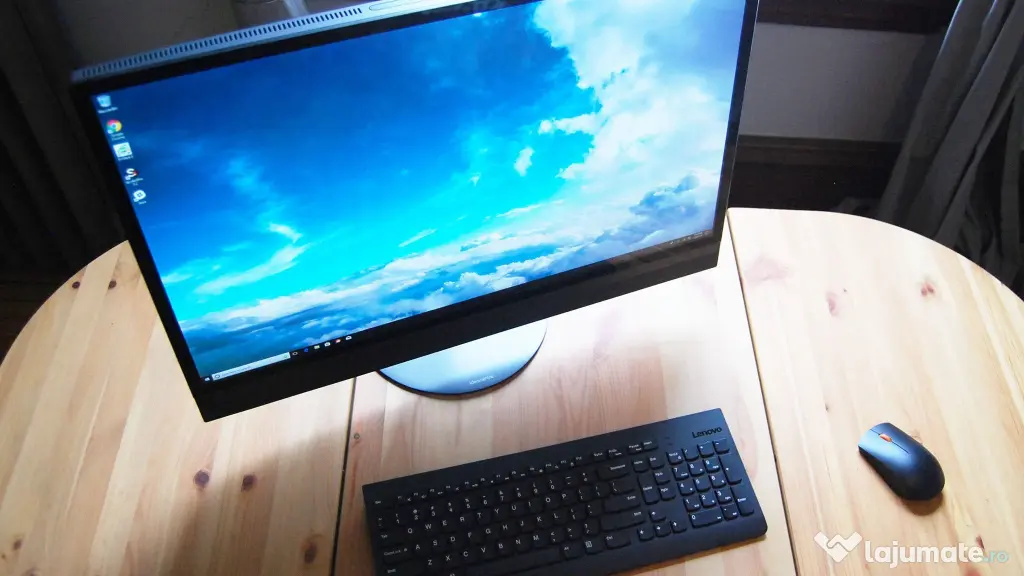 Desktop Lenovo All in One Quad HD 27 inch