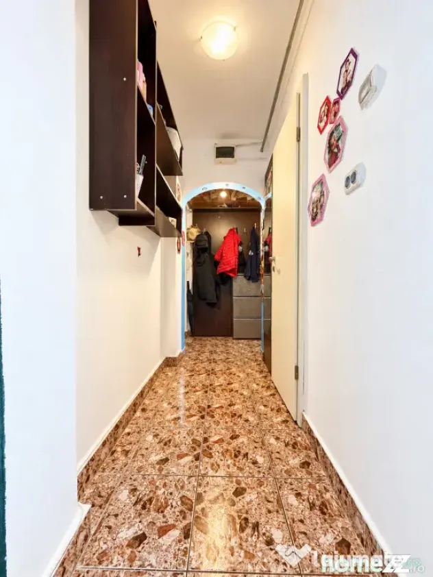 Apartament 3 camere, 48mp utili, etaj 3 - Piata Doina - Timisoara (Timis)