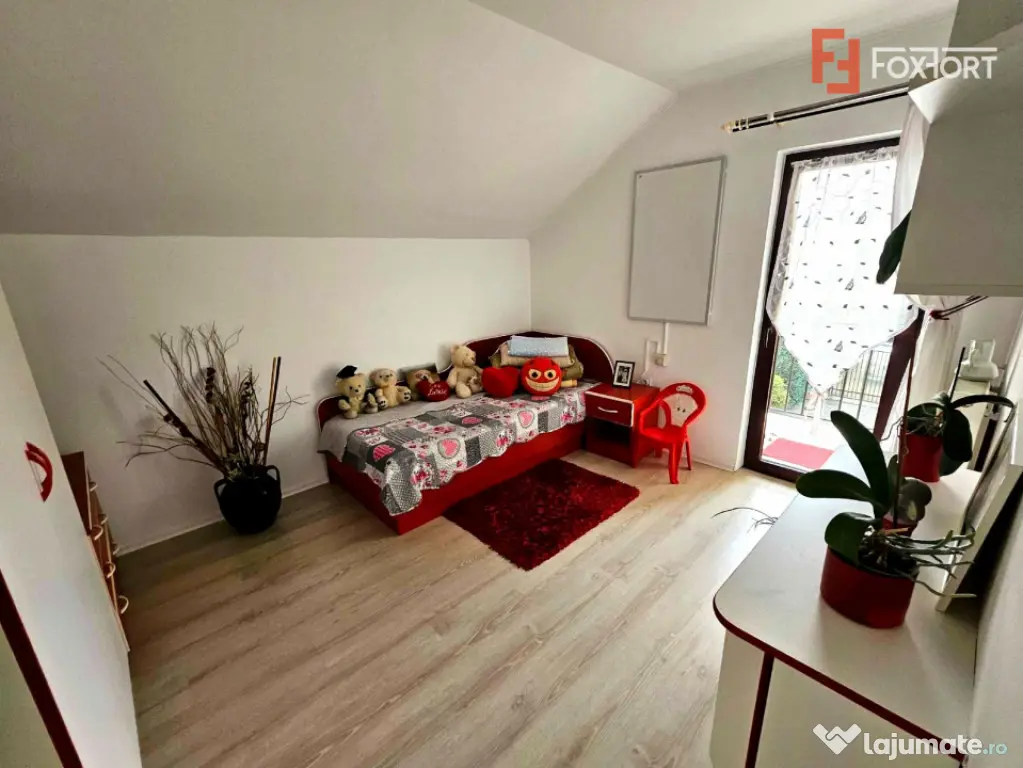 Casa individuala 4 camere P+M, teren 468 mp, constructie 201 - Lipova (Arad)