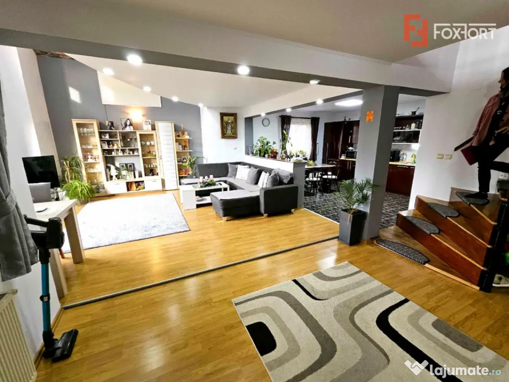 Casa individuala 4 camere P+M, teren 468 mp, constructie 201 - Lipova (Arad)