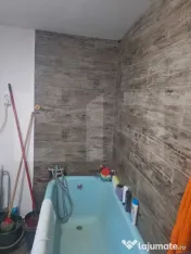 Casa de vanzare, 97 mp, zona Nadrag