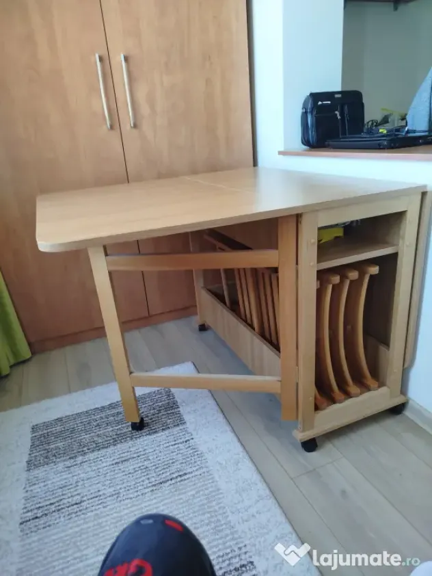 Vând masă extensibila