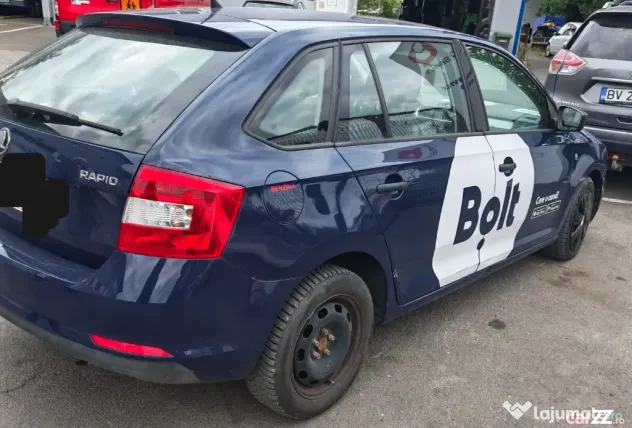 Skoda Rapid 2015 1.2 Benzină Manuala - Brasov (Brasov)