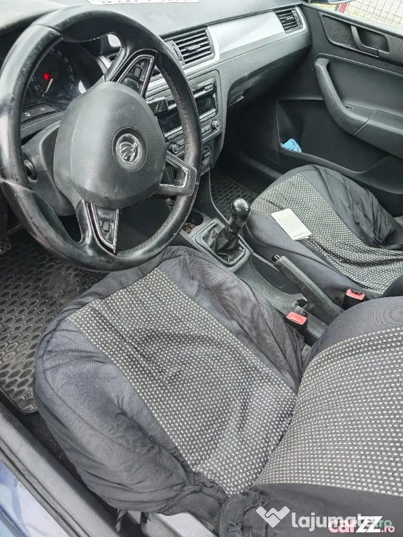 Skoda Rapid 2015 1.2 Benzină Manuala - Brasov (Brasov)