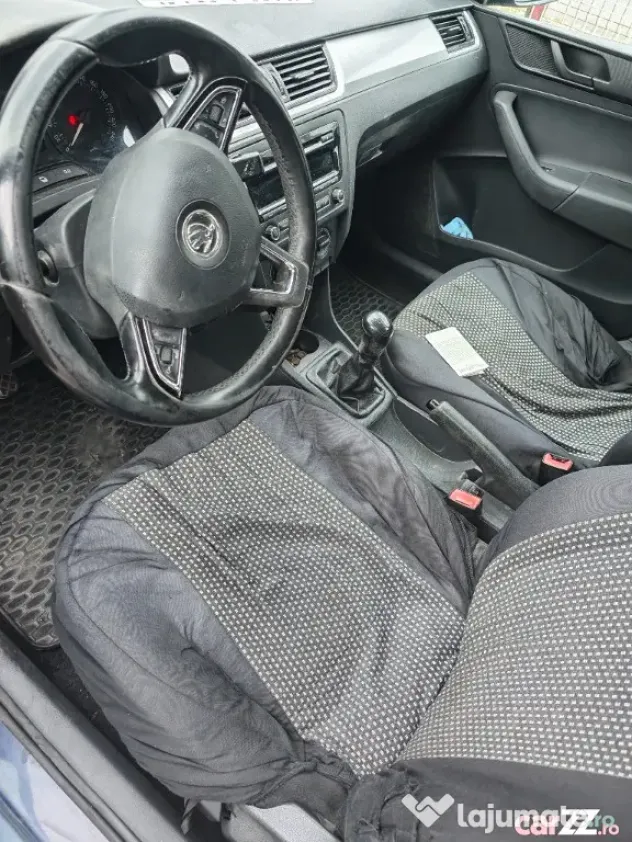 Skoda Rapid 2015 1.2 Benzină Manuala - Brasov (Brasov)