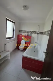 Vânzare Casa / Vila 6 camere | curte 200 mp | Popești Leordeni | Primărie 