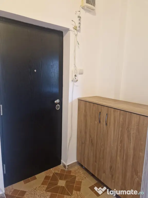 Inchiriere apartament recent renovat 2 camere ultracentral