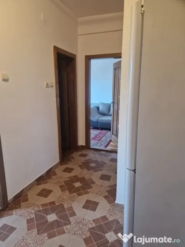 Inchiriere apartament recent renovat 2 camere ultracentral