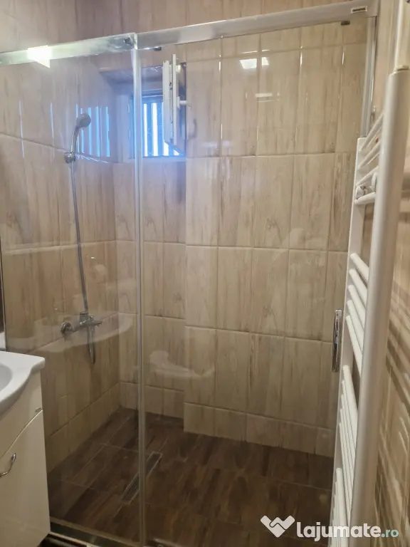 Inchiriere apartament recent renovat 2 camere ultracentral