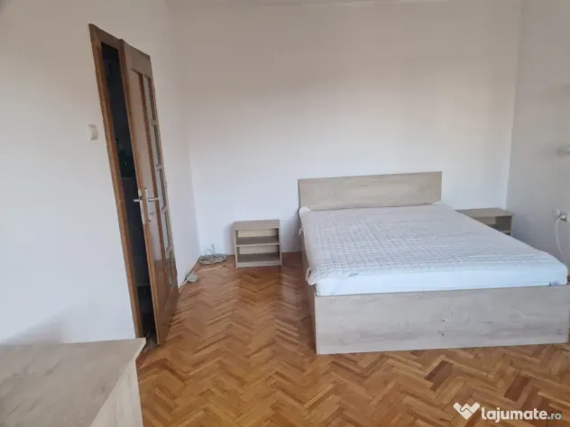 Inchiriere apartament recent renovat 2 camere ultracentral
