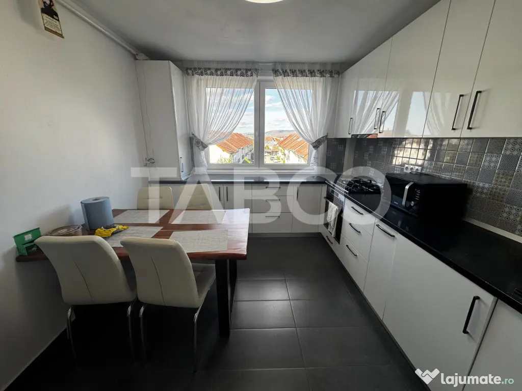 Apartament de vanzare cu 5 camere 2 parcari zona Brana Selim - Sibiu (Sibiu)