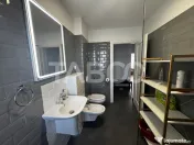 Apartament de vanzare cu 5 camere 2 parcari zona Brana Selim