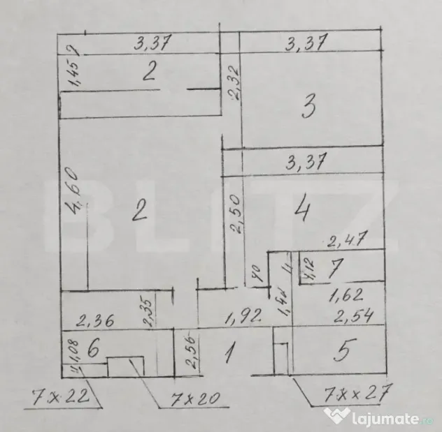 Apartament cu 3 camere si balcon, 50 mp. gata de renovat pe - Hunedoara (Hunedoara)