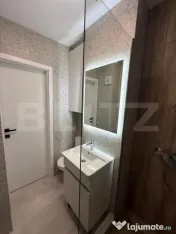 Apartament ultrafinisat, 2 camere decomandate , panorama , z 