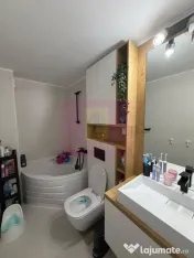 Apartament de vanzare 3 camere Mall Vitan, cu Centrala proprie