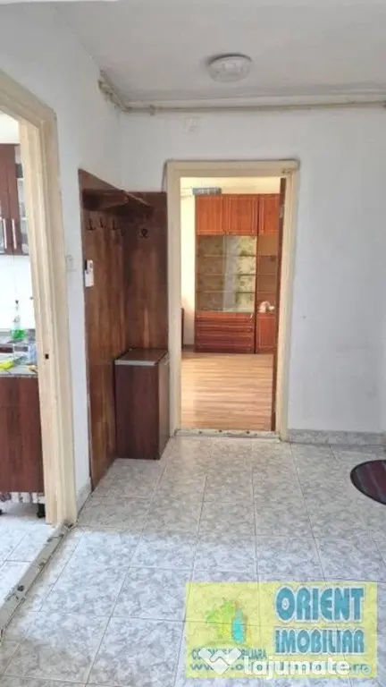 Casa de Cultura, de vanzare apartament 2 camere, gaze, decomandat - Constanta (Constanta)