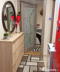 Apartament 2 camere semidecomandat , Craiovita
