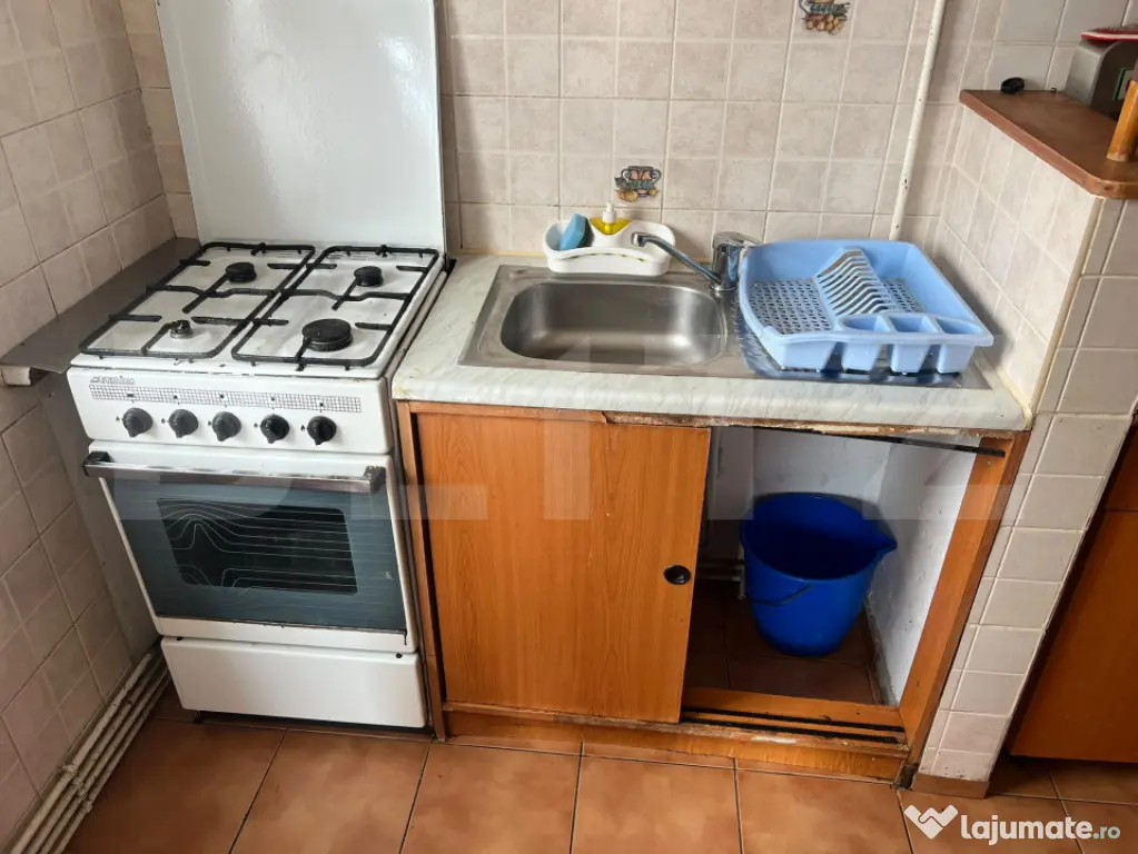 ???? Apartament 3 camere de închiriat | Brașov – Tractor - Brasov (Brasov)