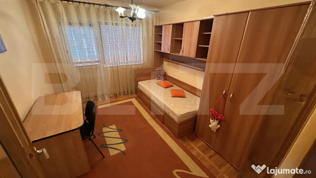 Apartament cu 3 camere DECOMANDAT, 73 mp cu balcon si 2 bai - Orastie (Hunedoara)