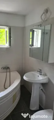 - Apartament 3 camere confort 1 decomandat, Dorobantilor Bar 