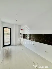Apartament cu 2 camere de vanzare, Zona Torontalului