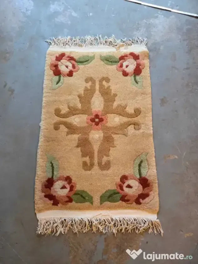 Covor de Lux tip Aubusson din lână cu model floral în relief