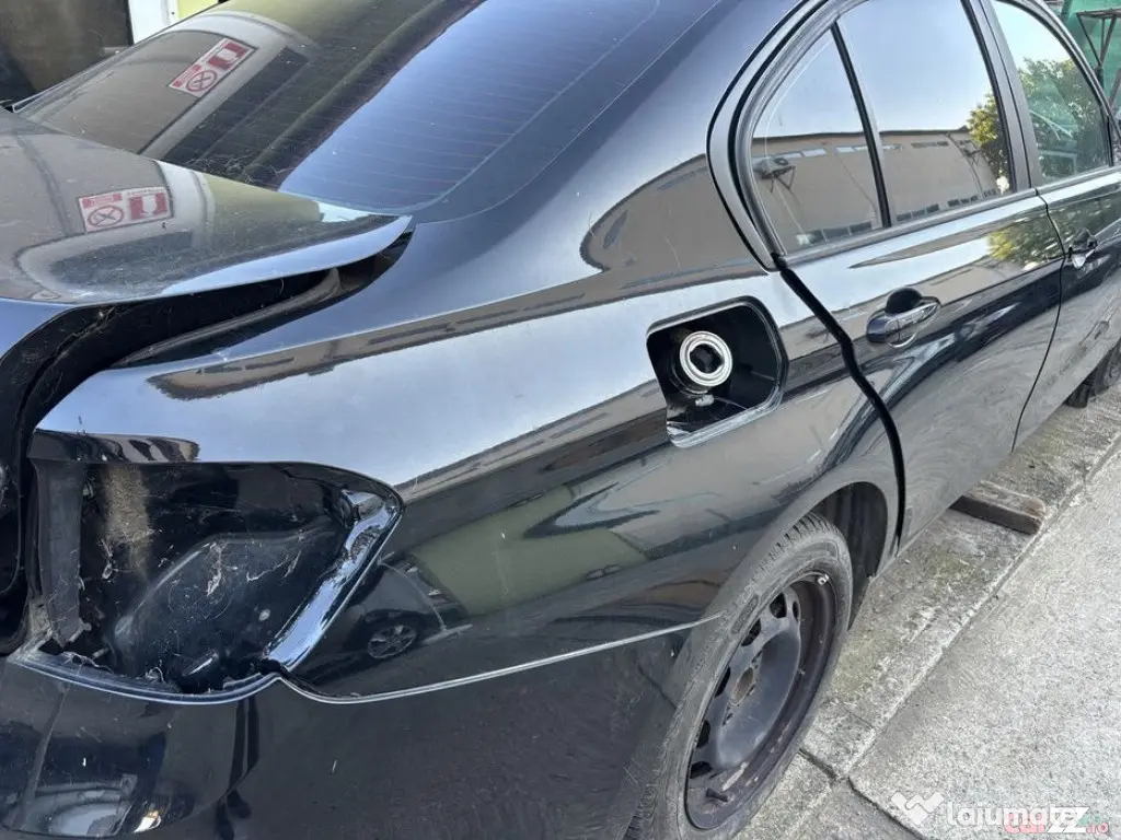 Aripa spate stânga / dreapta BMW F30 - Arad (Arad)