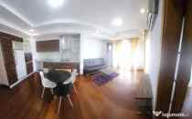 Inchiriere apartament 3 camere Cosmopolis,2 locuri de parcare incluse