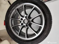 Jantă din aliaj cu anvelopă inclusă, dimensiuni: 225/50 R17 
