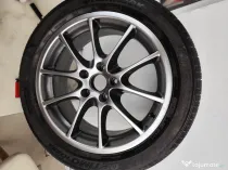 Jantă din aliaj cu anvelopă inclusă, dimensiuni: 225/50 R17