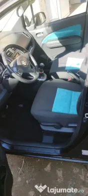 Vând Suzuki Splash 1.2 benzina 