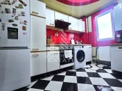 Apartament 3 camere decomandat, etaj 4/4 negociabil