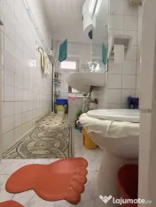 Apartament 3 camere, 72 mp utili, etaj 2, boxa înscrisă in 