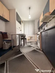 Apartament 3 camere, 72 mp utili, etaj 2, boxa înscrisă in 