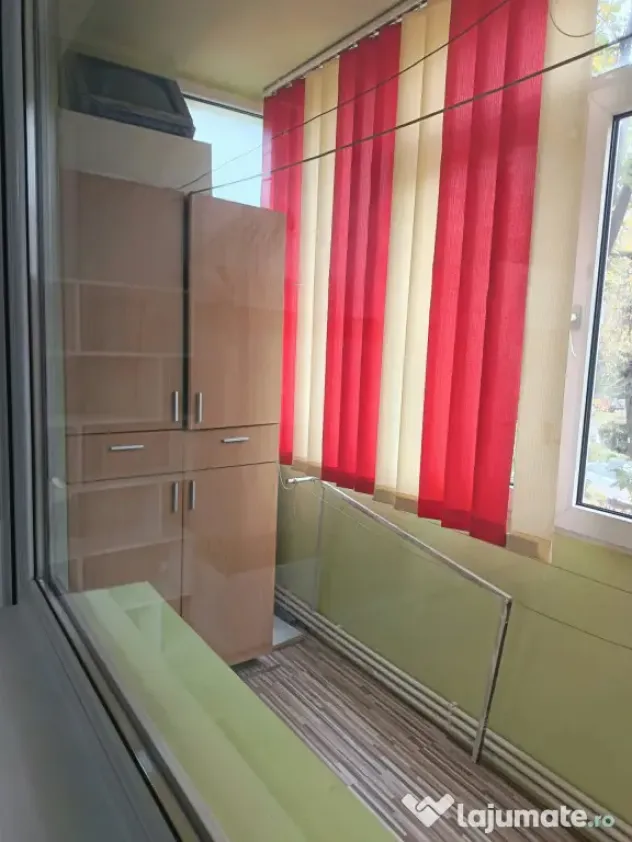 Apartament 3 camere, etaj intermediar, centrala proprie,zon - Ploiesti (Prahova)
