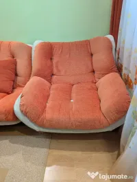 Două fotolii 