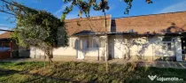 Casa 3 camere,curte si gradina