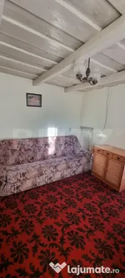 Casa 3 camere,curte si gradina 
