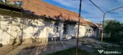 Casa 3 camere,curte si gradina 