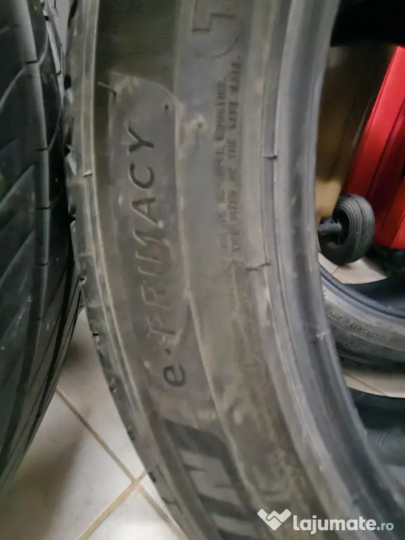 Cauciuru Michelin e-Primecy