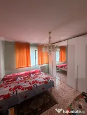 Apartament 3 camere decomandat ,72 mp utili, zona parculet R 