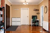 Apartament 2 camere de vanzare , Floresti 