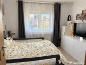Apartament cu 3 camere, balcon, boxa si parcare concesionata