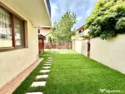 Duplex cu 5 camere de vanzare la cheie garaj curte si terasa 
