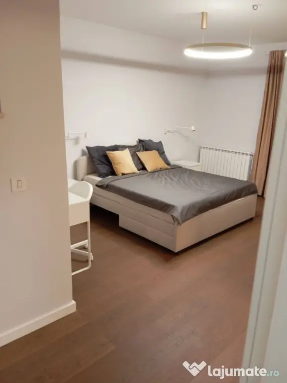 Apartament 3 camere 1 Mai - Bucuresti (Bucuresti-Ilfov)