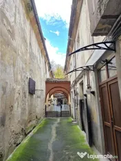 2 camere semidecomandat - Piata Sfatului - Centrul Istoric
