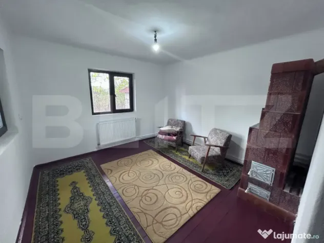 Casa cu teren 1000mp-Zona Lelesti - Targu Jiu (Gorj)