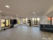 Casă 354 mp utili cu hală 228 mp, teren 1.881 mp, Malu Mar